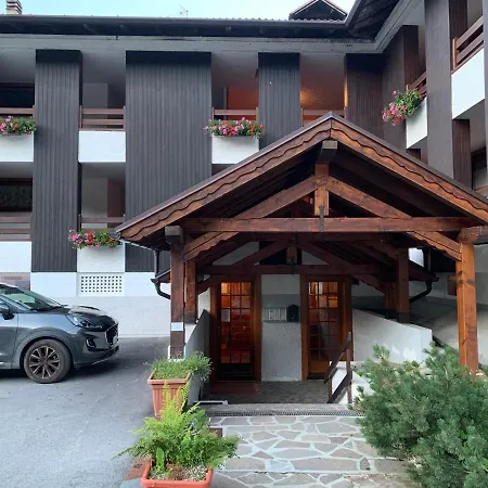 Charming Escape On The Slopes - Apartment Oliver Folgarida Esterno foto