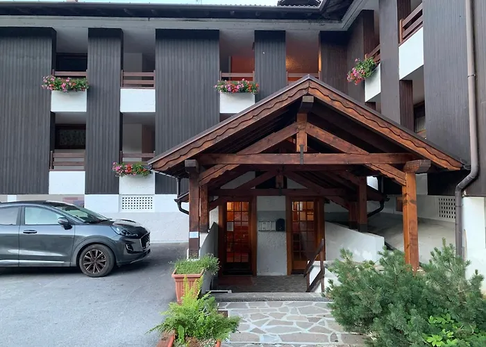 Charming Escape On The Slopes - Apartment Oliver Folgarida